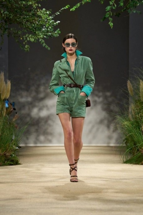 Max Mara весна-лето 2024 в рамках Недели моды в Милане