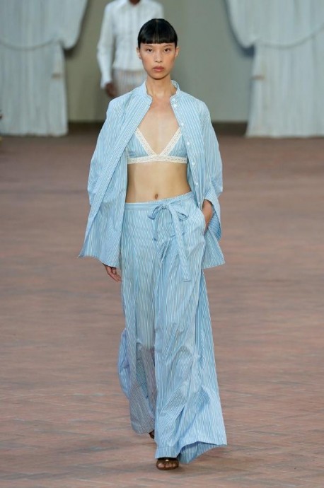 Коллекция Alberta Ferretti Ready-To-Wear Весна-Лето 2024 Коллекция Alberta Ferretti Ready-To-Wear Весна-Лето 2024