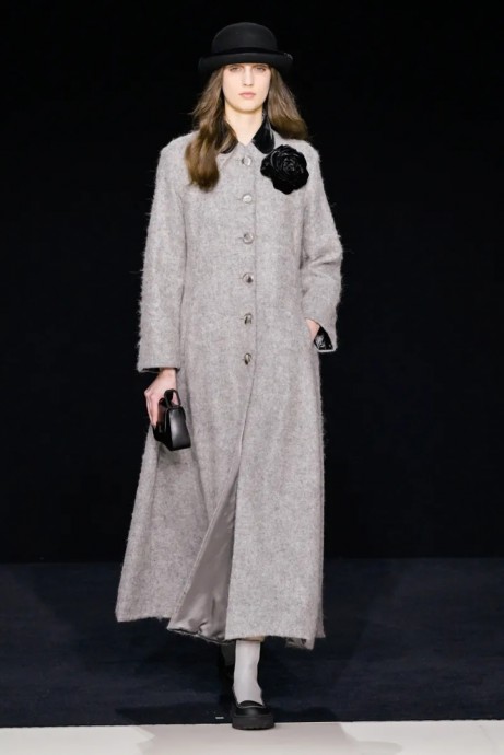 Коллекция Emporio Armani Ready-To-Wear Осень-Зима 2023 Коллекция Emporio Armani Ready-To-Wear Осень-Зима 2023