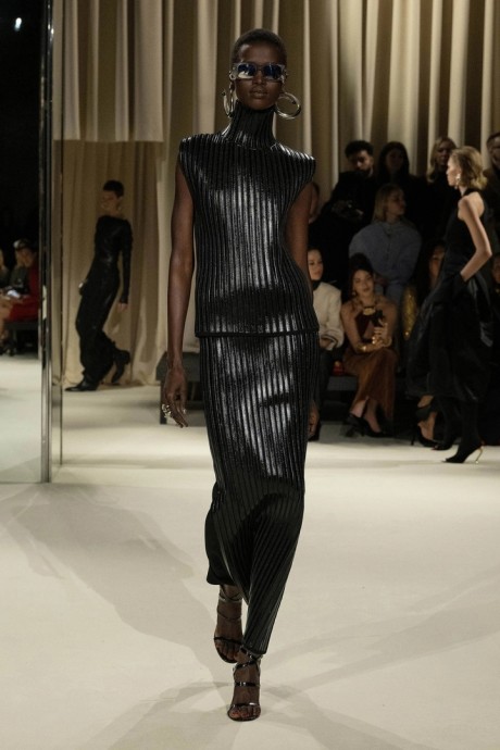Коллекция Schiaparelli Fall 2024 Ready-to-Wear