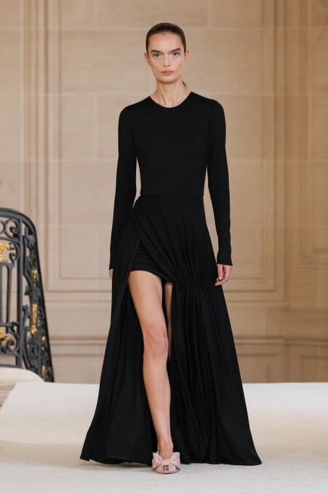 Giambattista Valli осень/зима 2025-2026