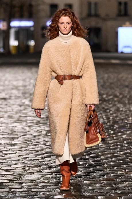 Коллекция Chloé Ready-To-Wear Осень-Зима 2021/2022 Коллекция Chloé Ready-To-Wear Осень-Зима 2021/2022