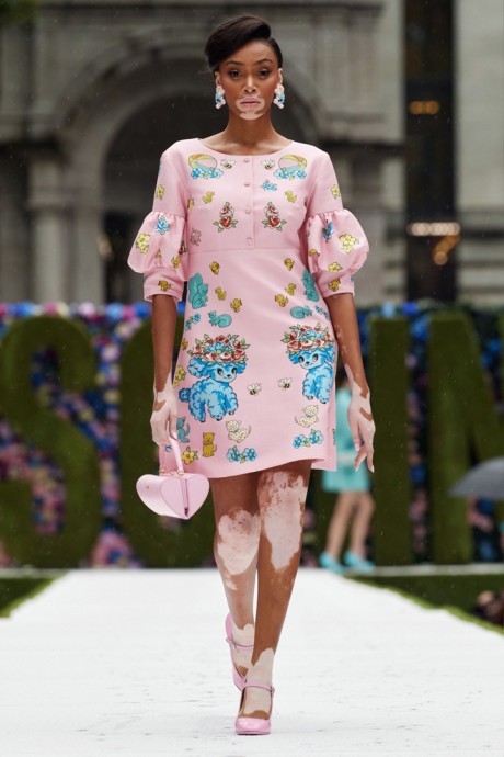 Коллекция Moschino Ready-To-Wear Весна-Лето 2022