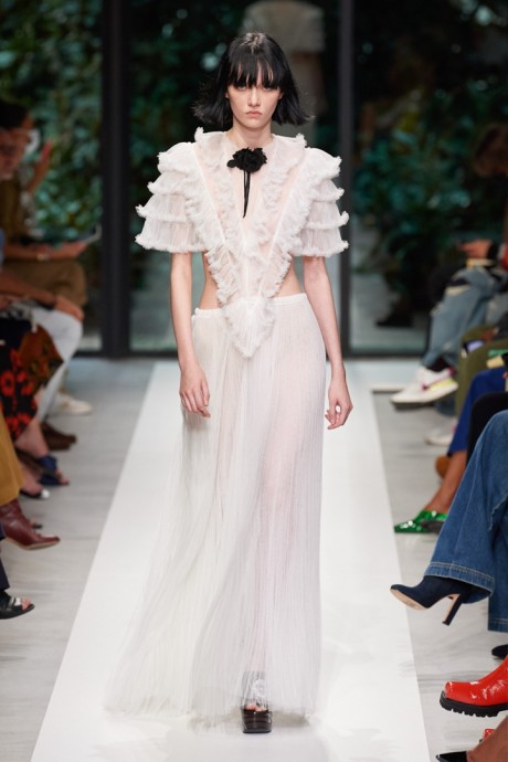Коллекция Philosophy di Lorenzo Serafini Ready-To-Wear Весна-Лето 2022 Коллекция Philosophy di Lorenzo Serafini Ready-To-Wear Весна-Лето 2022