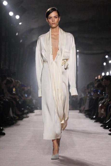 Коллекция Victoria Beckham Ready-To-Wear Осень-Зима 2025-2026 Коллекция Victoria Beckham Ready-To-Wear Осень-Зима 2025-2026
