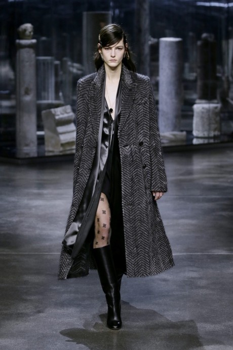 Коллекция Fendi Ready-To-Wear Осень-Зима 2021/2022