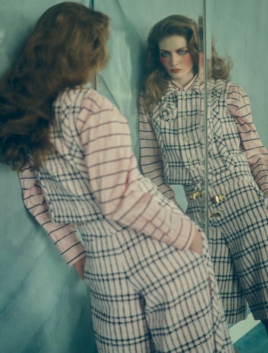 Алида Грейс в Афинах в кампейне весенней коллекции Fashion Femininity Алида Грейс в Афинах в кампейне весенней коллекции Fashion Femininity