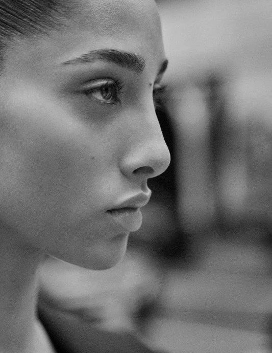 Ясмин Вейналдум (Yasmin Wijnaldum) появилась на страницах августовского выпуска Vogue Germany Ясмин Вейналдум (Yasmin Wijnaldum) появилась на страницах августовского выпуска Vogue Germany
