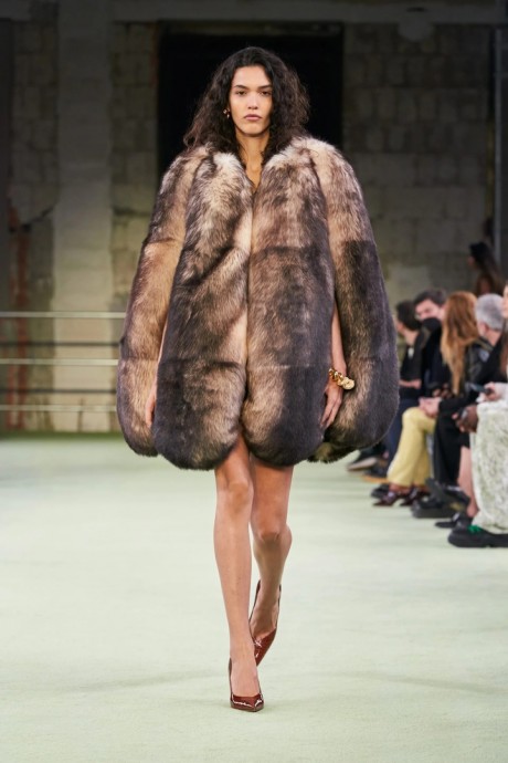 Коллекция Bottega Veneta Ready-To-Wear Осень-Зима 2022/2023 Коллекция Bottega Veneta Ready-To-Wear Осень-Зима 2022/2023