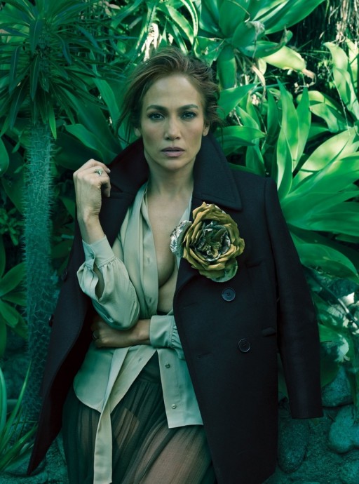 Дженнифер Лопес (Jennifer Lopez) в фотосессии для журнала Vogue US (2022)