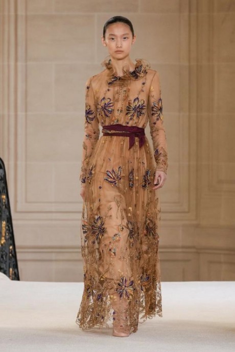 Коллекция Giambattista Valli Ready-To-Wear Осень-Зима 2025-2026 Коллекция Giambattista Valli Ready-To-Wear Осень-Зима 2025-2026