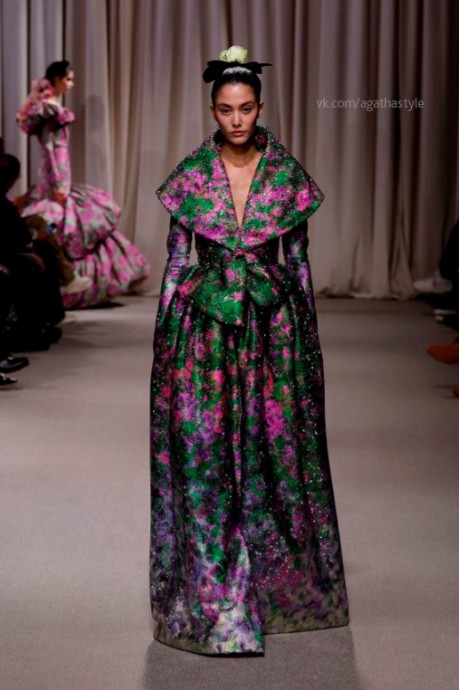 Коллекция Giambattista Valli Spring/Summer 2024 Haute Couture