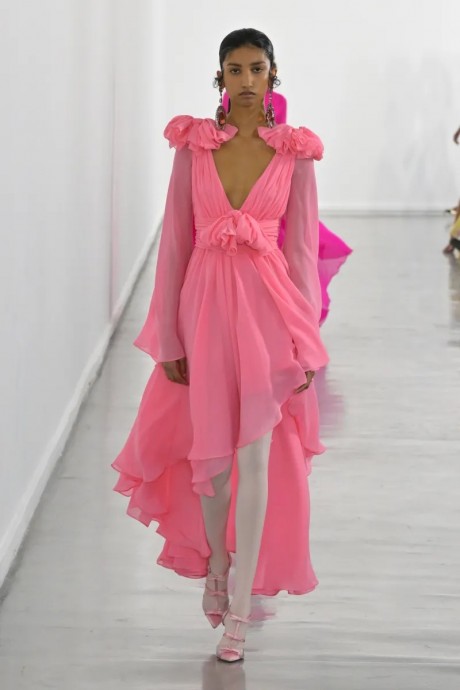 Коллекция Giambattista Valli Ready-To-Wear Осень-Зима 2023-2024