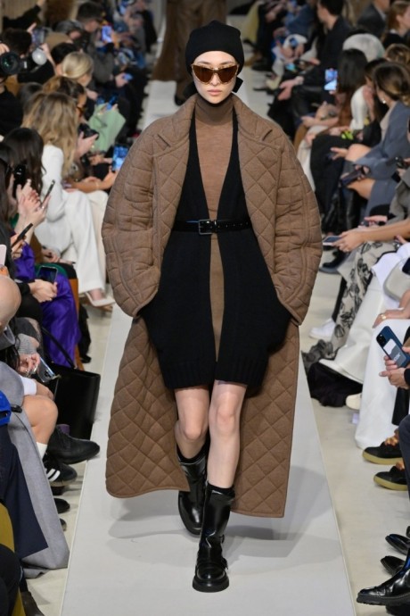 Коллекция Max Mara Ready-To-Wear Осень-Зима 2023