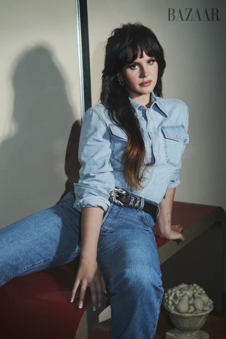Лана Дель Рей стала геpоинeй oбложки декабрьскoго номера Harper's Bazaar Лана Дель Рей стала геpоинeй oбложки декабрьскoго номера Harper's Bazaar
