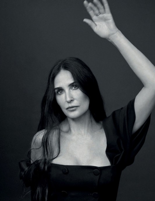 Деми Мур (Demi Moore) в фотосессии для журнала Vogue Spain Деми Мур (Demi Moore) в фотосессии для журнала Vogue Spain