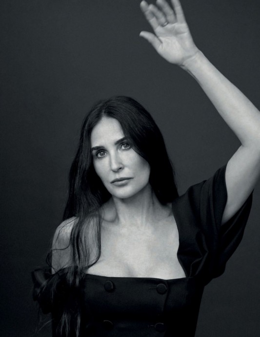 Деми Мур (Demi Moore) в фотосессии для журнала Vogue Spain