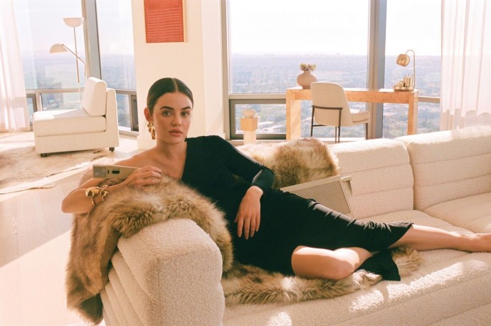 Люси Хейл (Lucy Hale) в фотосессии для журнала Flaunt (2024) Люси Хейл (Lucy Hale) в фотосессии для журнала Flaunt (2024)