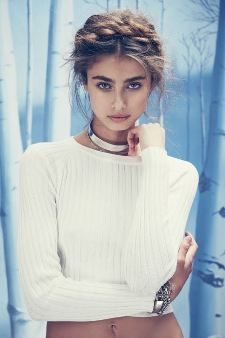 Taylor Hill by Zoey Grossman