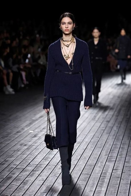 Коллекция Chanel Ready To Wear Fall Winter 2024 Paris Коллекция Chanel Ready To Wear Fall Winter 2024 Paris