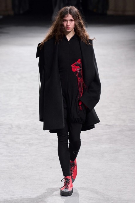 Коллекция Yohji Yamamoto FALL 2023 READY-TO-WEAR