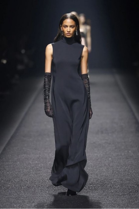 Коллекция Alberta Ferretti Ready-To-Wear Fall/Winter 2024 Milan Коллекция Alberta Ferretti Ready-To-Wear Fall/Winter 2024 Milan