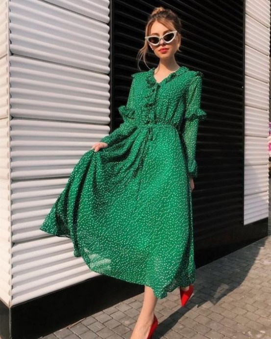 Замечательные платья в зеленом цвете
