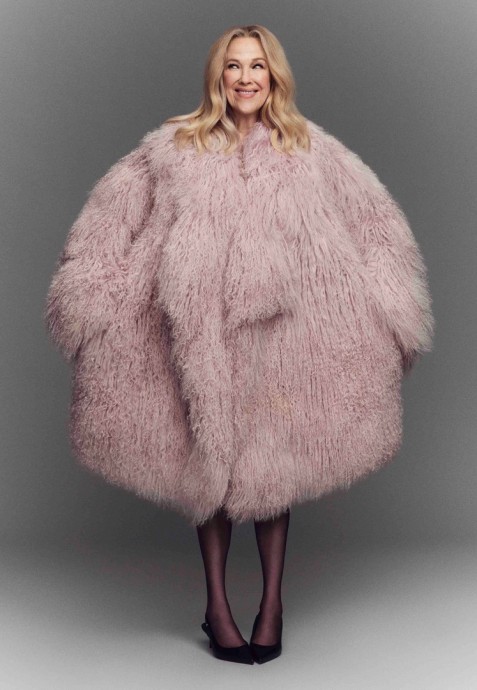 Кэтрин О'Хара (Catherine O'Hara) в фотосессии для журнала Stylist UK (2024) Кэтрин О'Хара (Catherine O'Hara) в фотосессии для журнала Stylist UK (2024)