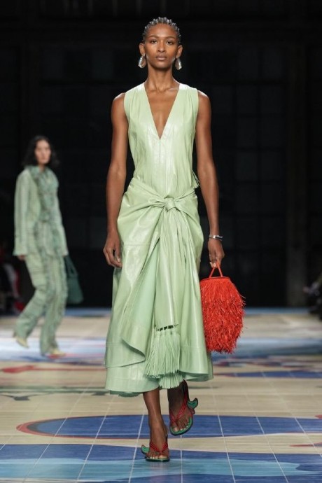 Коллекция Bottega Veneta Ready-To-Wear Весна-Лето 2024 Коллекция Bottega Veneta Ready-To-Wear Весна-Лето 2024
