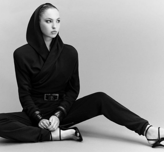 Лила Мосс (Lila Moss), дочь культовой модели Кейт Мосс, в фотосессии для журнала Vogue Korea (2023)