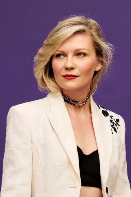 Кирстен Данст (Kirsten Dunst) в фотосессии для S/ Magazine (2024) Кирстен Данст (Kirsten Dunst) в фотосессии для S/ Magazine (2024)