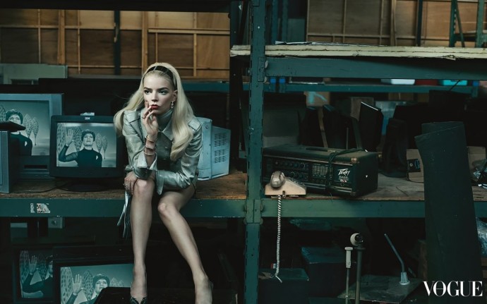 Аня Тейлор-Джой (Anya Taylor-Joy) в фотосессии для журнала Vogue Hong Kong (2024) Аня Тейлор-Джой (Anya Taylor-Joy) в фотосессии для журнала Vogue Hong Kong (2024)