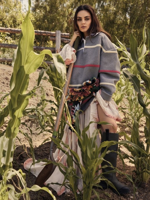 Мила Кунис (Mila Kunis) в фотосессии для C Magazine (2022)
