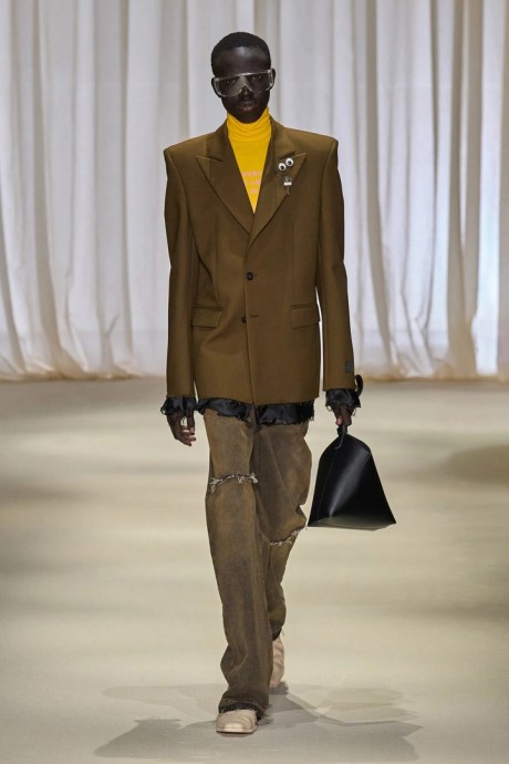 Обзор коллекции MM6 Maison Margiela Fall 2024 Ready-to-Wear Обзор коллекции MM6 Maison Margiela Fall 2024 Ready-to-Wear