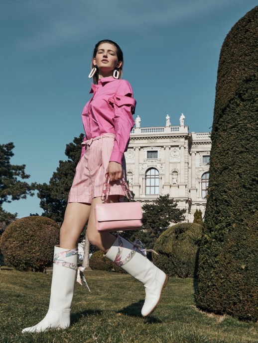 Simona Godal в фотосессии для Vogue Ukraine. Фотограф Olga Rubio Dalmau Simona Godal в фотосессии для Vogue Ukraine. Фотограф Olga Rubio Dalmau