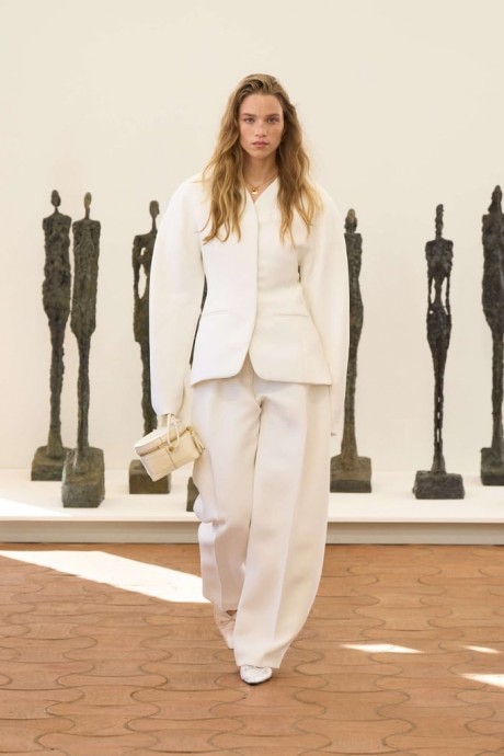 Коллекция Jacquemus Ready-To-Wear Весна-Лето 2024