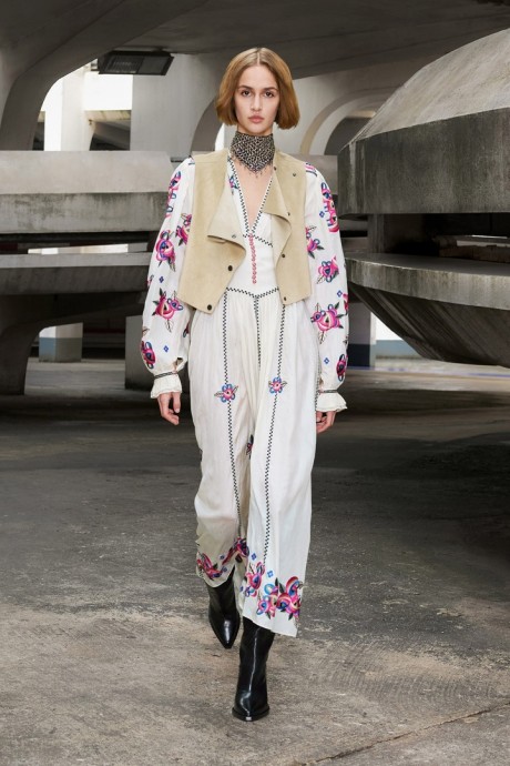 Коллекция Isabel Marant Ready-To-Wear Осень-Зима 2021/2022 Коллекция Isabel Marant Ready-To-Wear Осень-Зима 2021/2022