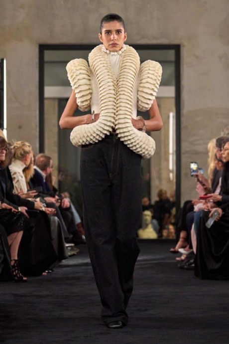 Коллекция Alaïa Ready-To-Wear Осень-Зима 2025-2026