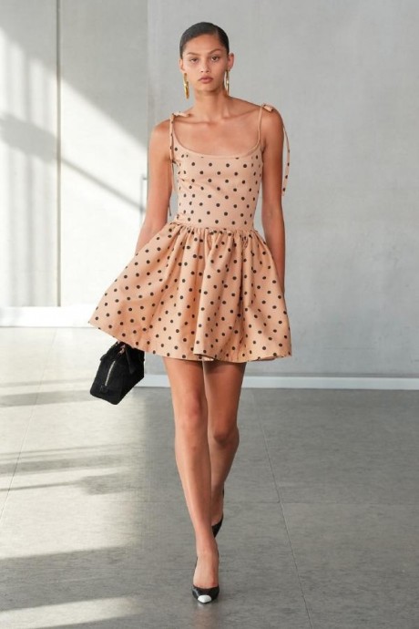 Коллекция Carolina Herrera Ready-To-Wear Весна-Лето 2024 Коллекция Carolina Herrera Ready-To-Wear Весна-Лето 2024
