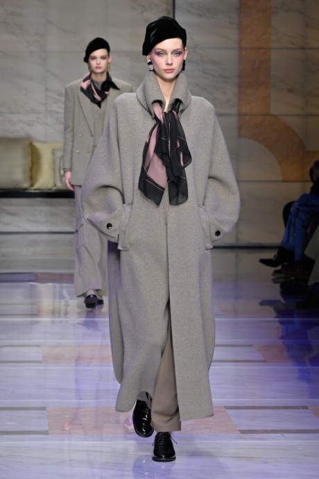 Коллекция Giorgio Armani Ready-To-Wear Осень-Зима 2023 Коллекция Giorgio Armani Ready-To-Wear Осень-Зима 2023