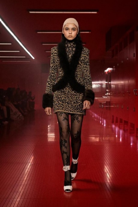 Коллекция Valentino Ready-To-Wear Осень-Зима 2025-2026 Коллекция Valentino Ready-To-Wear Осень-Зима 2025-2026