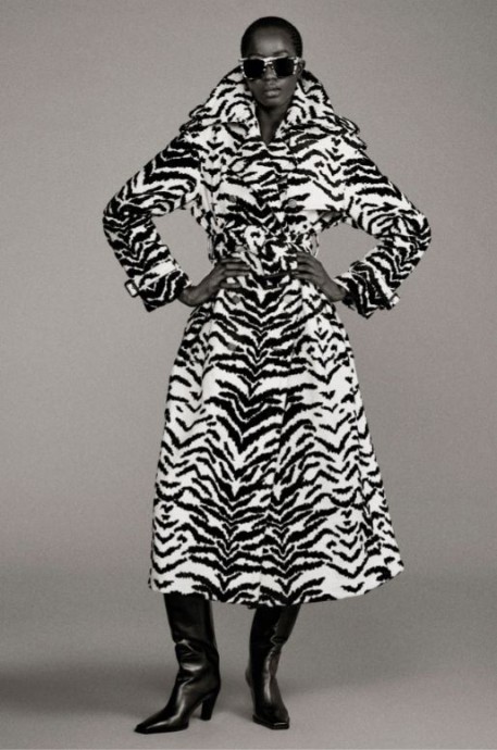 Коллекция ROBERTO CAVALLI CRUISE 2025