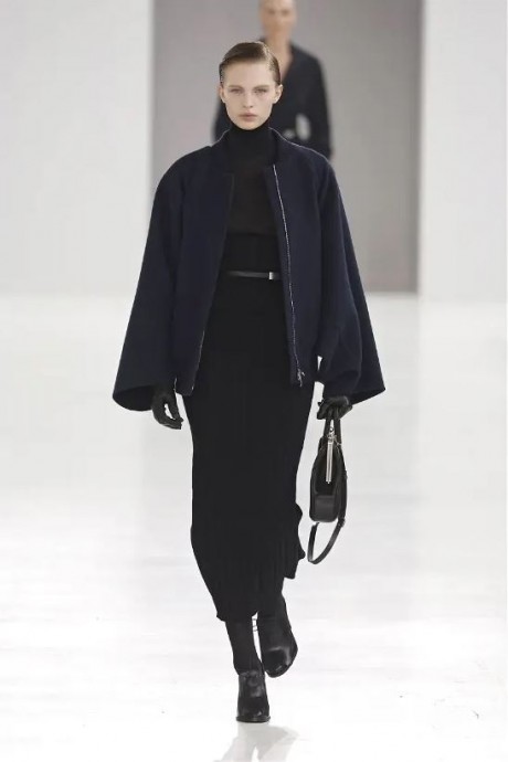 Коллекция Max Mara Ready-To-Wear Fall/Winter 2024 Milan