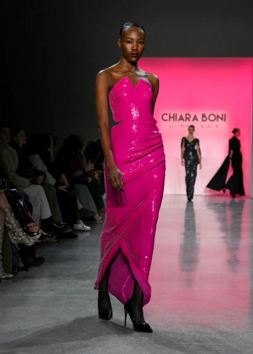 Коллекция Chiara Boni La Petite Robe Ready-To-Wear Осень-Зима 2023 Коллекция Chiara Boni La Petite Robe Ready-To-Wear Осень-Зима 2023
