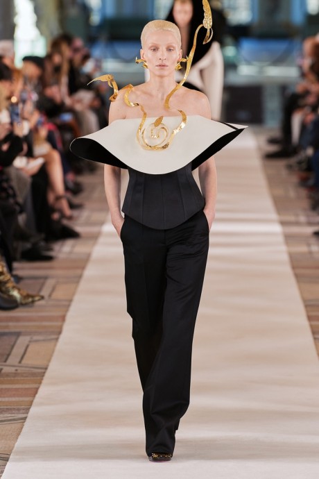 Коллекция Schiaparelli Couture Весна-Лето 2022