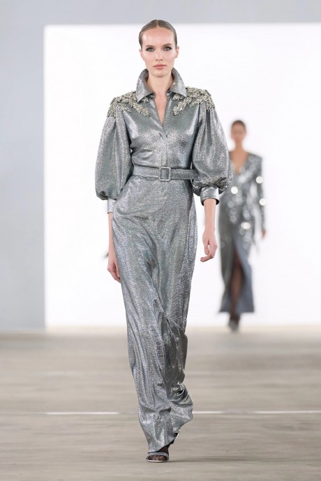 Обзор коллекции Badgley Mischka Fall 2024 Ready-to-Wear Обзор коллекции Badgley Mischka Fall 2024 Ready-to-Wear