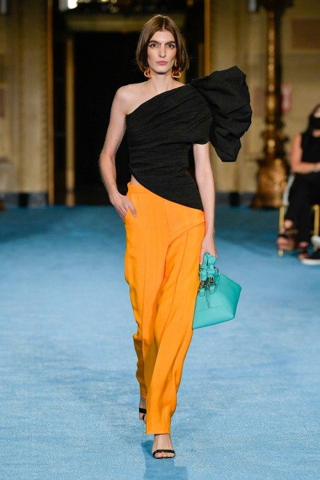 Коллекция Christian Siriano Ready-To-Wear Весна-Лето 2022