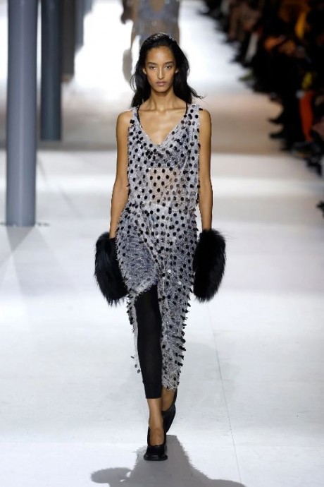 Коллекция Louis Vuitton Ready-To-Wear Fall/Winter 2024 Paris Коллекция Louis Vuitton Ready-To-Wear Fall/Winter 2024 Paris