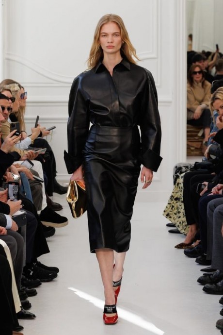 Коллекция Givenchy Ready-To-Wear Осень-Зима 2025-2026 Коллекция Givenchy Ready-To-Wear Осень-Зима 2025-2026