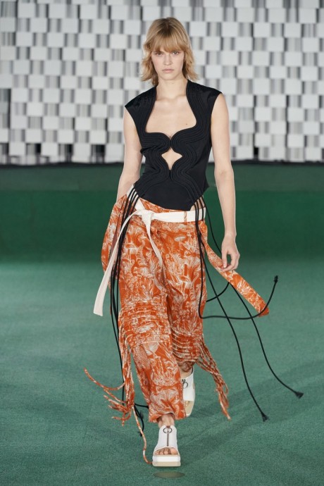 Коллекция Stella McCartney Ready-To-Wear Весна-Лето 2022 Коллекция Stella McCartney Ready-To-Wear Весна-Лето 2022
